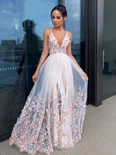 A-Line/Elegant Applique Tulle V-neck Sleeveless Floor-Length Prom Evening Dresses